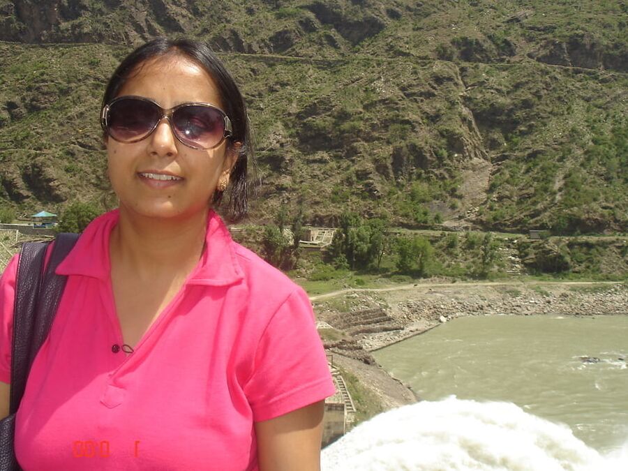 SHWETA I WHORE FROM SRI LANKA