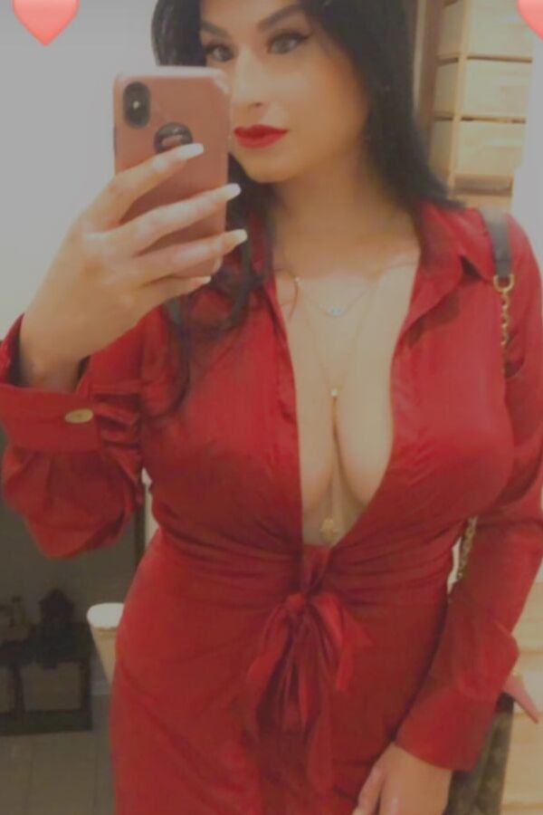 Hot Cousin