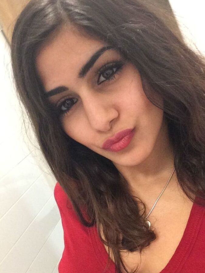 Paki Sluts New pakistani Indian Arab mix