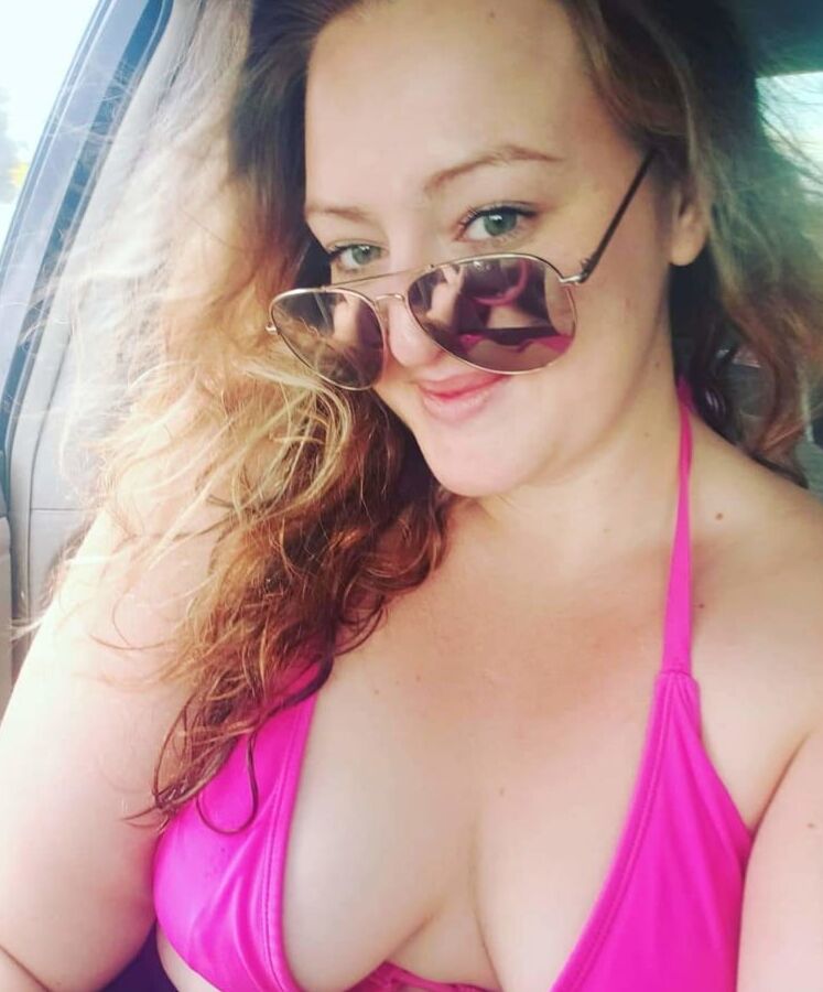 Fabulous and beautiful chubby with a huge exquisite butt
