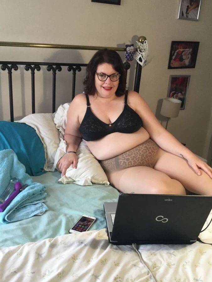 Cam show and Skype outfits