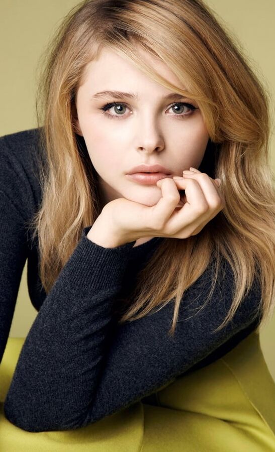 CHLOE GRACE MORETZ PICTURES