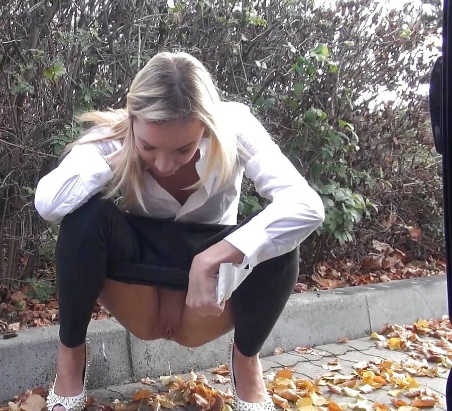 Amateur Pissing
