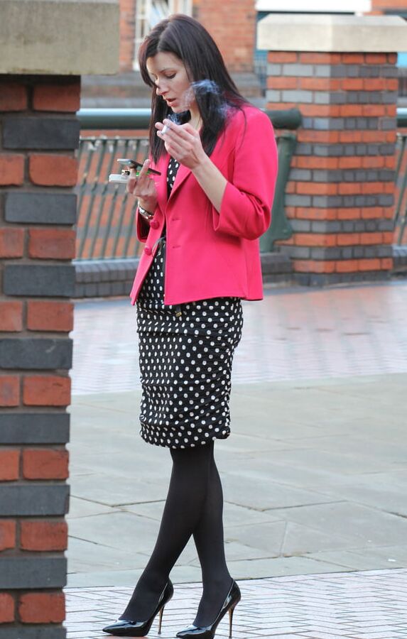 Street Pantyhose - UK Trash in Pantyhose and Tights