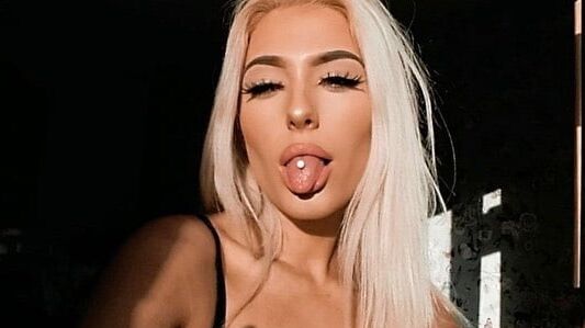 Tongues Out - vol