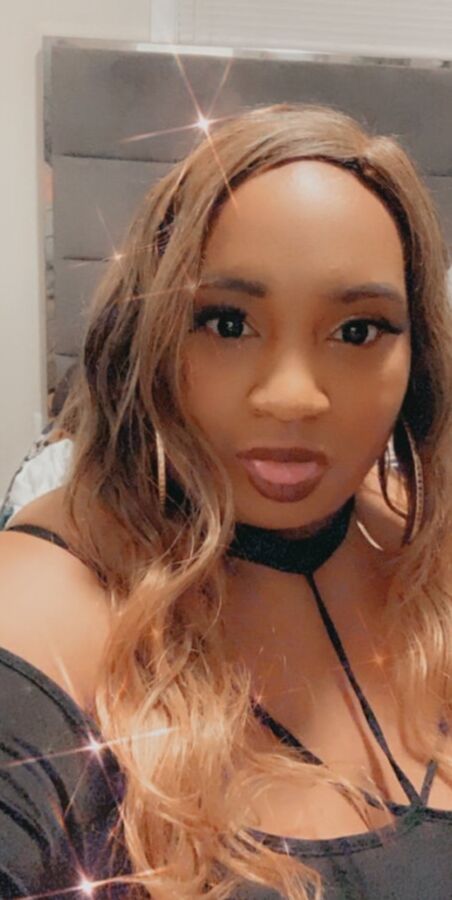 Sexy and Black mature milf