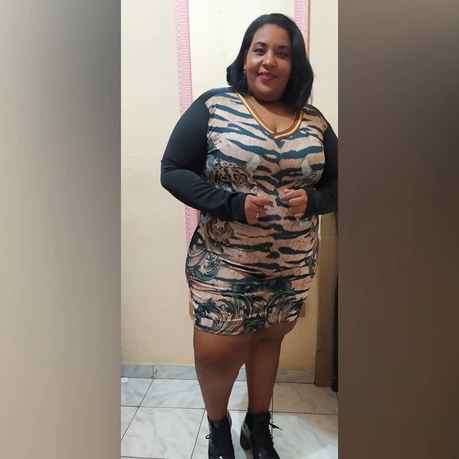 Latin mom very delicious