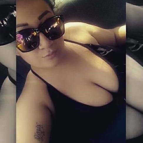 LINDAS TETOONAS LATINBUSTY