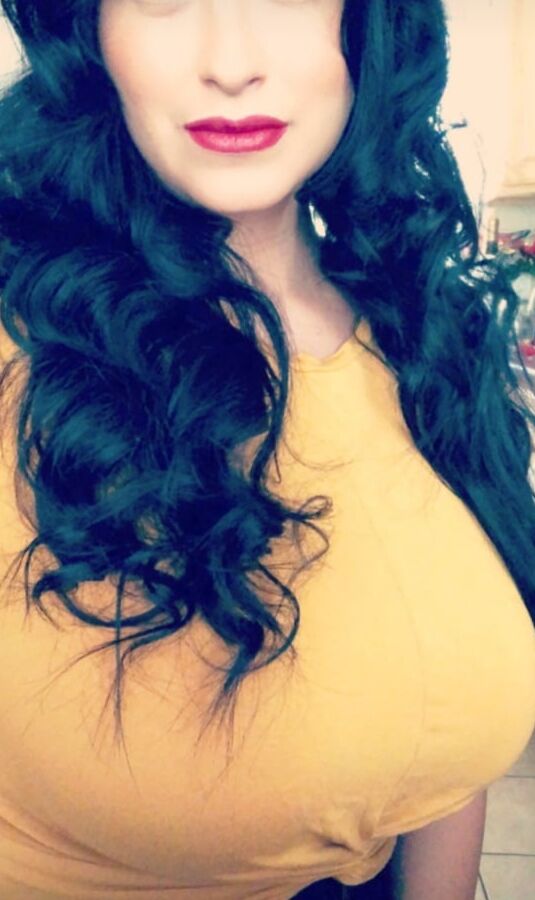 Hot Cousin