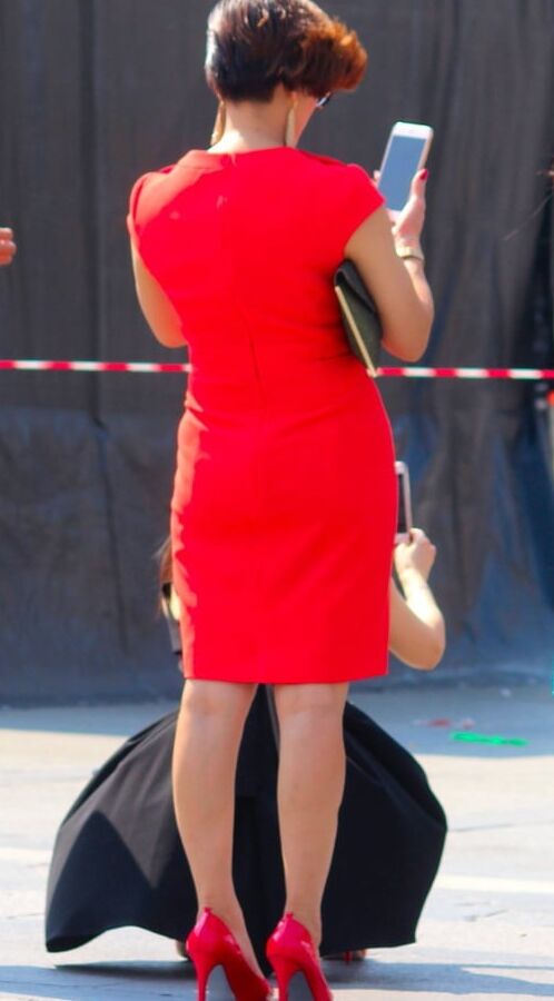 Street Pantyhose - Unaware Asians on the Street