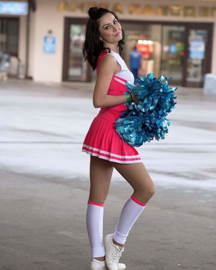 Cheerleader