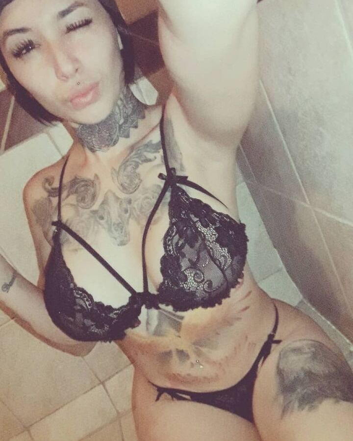 Inked darks latina prostitute