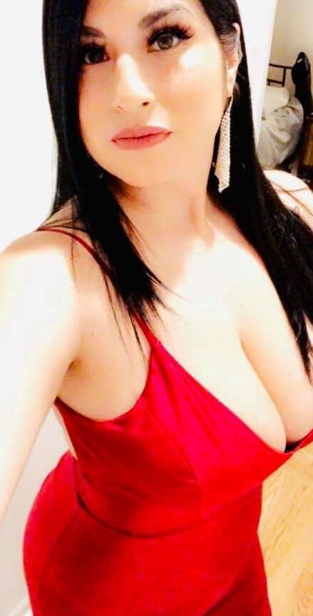 Hot Cousin