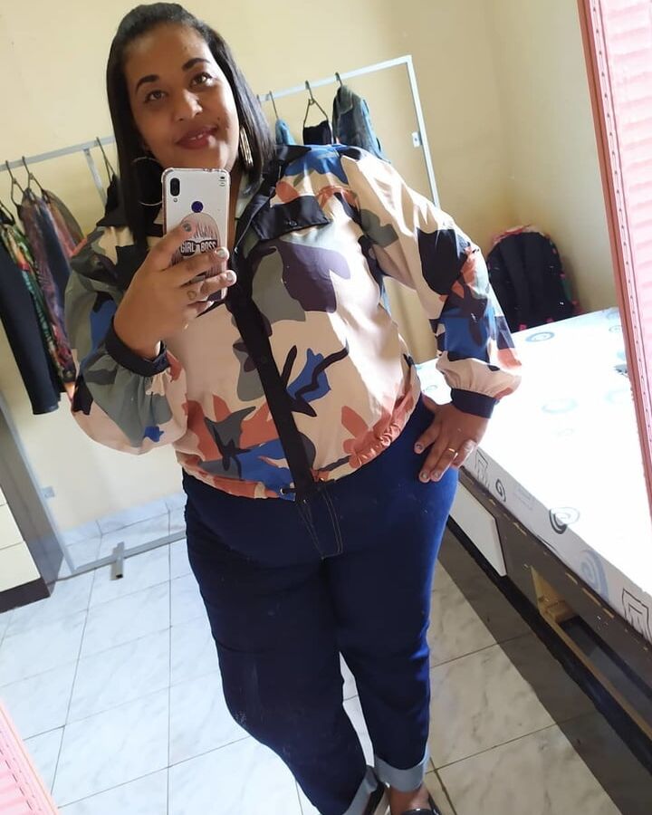 Latin mom very delicious