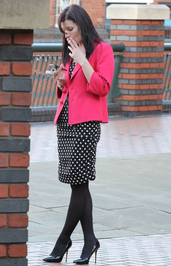Street Pantyhose - UK Trash in Pantyhose and Tights