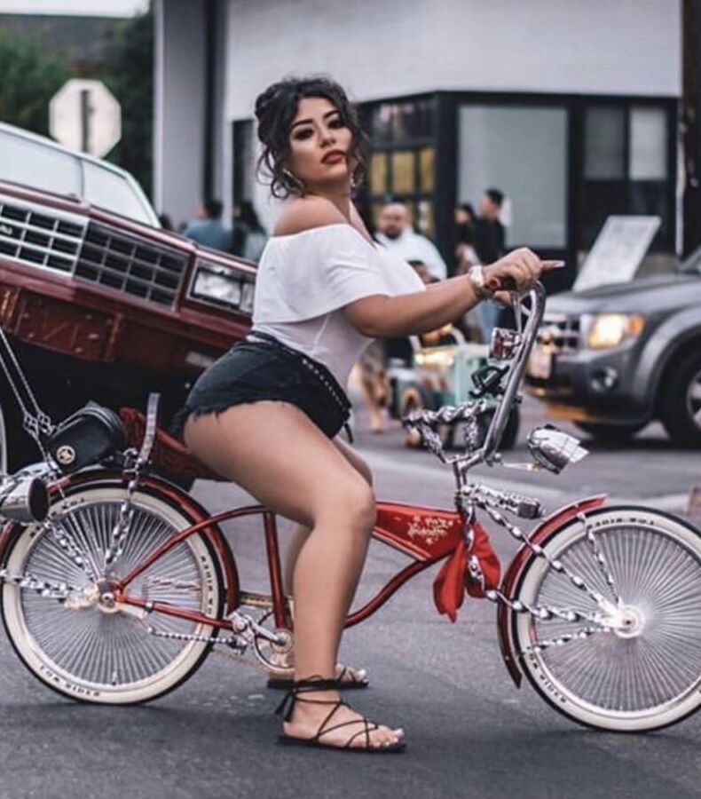 Cholas Hoodrats and Lowrider girls