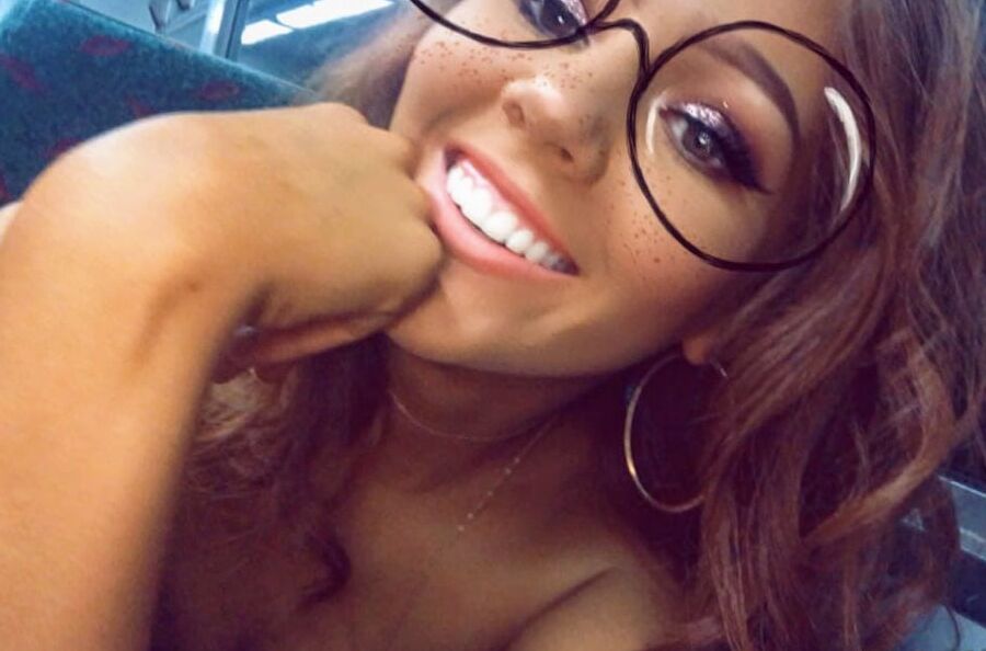 Hot chick naked