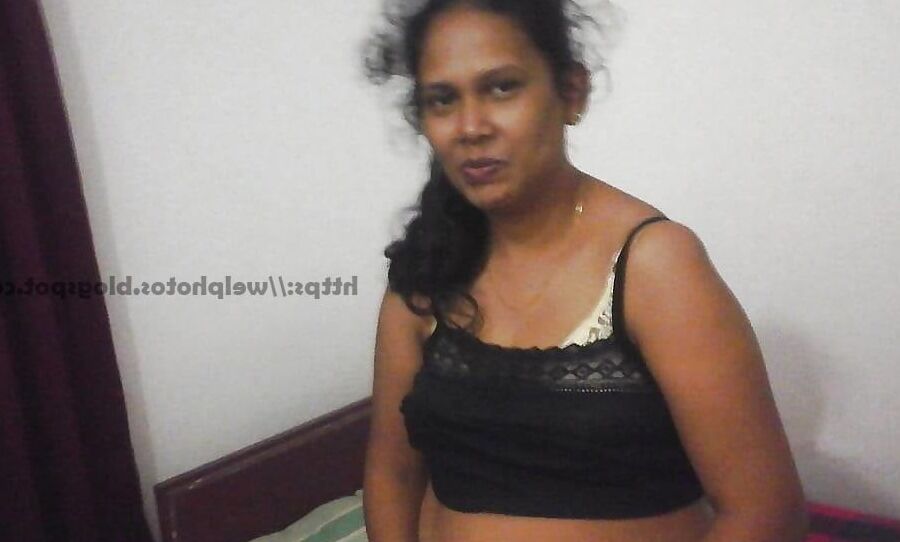 Sri Lankan Aunty Nude