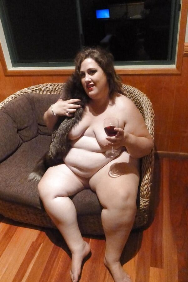 Bbw mix (Drinking women)