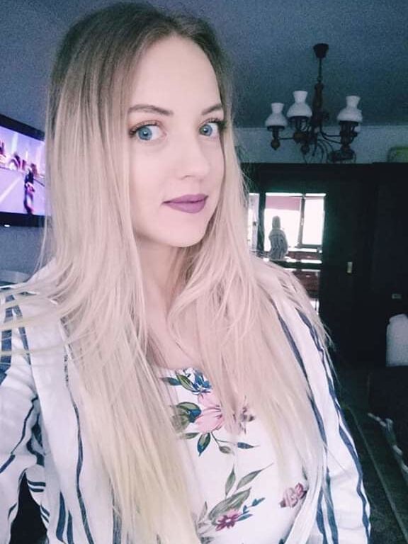 EMA Young mom sexy