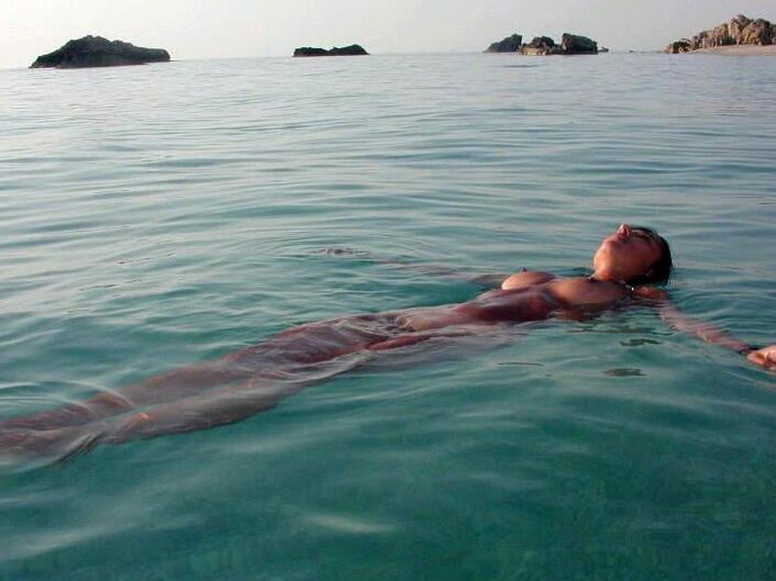 Nudist sports and activities, amateur nudism, hedonism