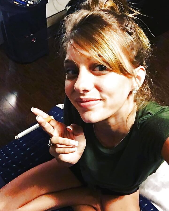 Smoking beauties
