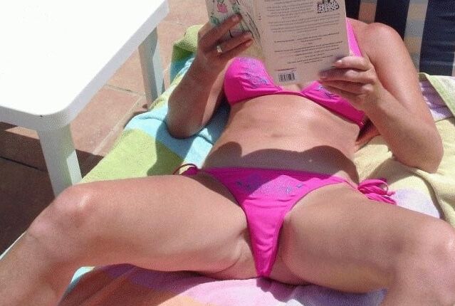 Sexy amateur matures in swim suits