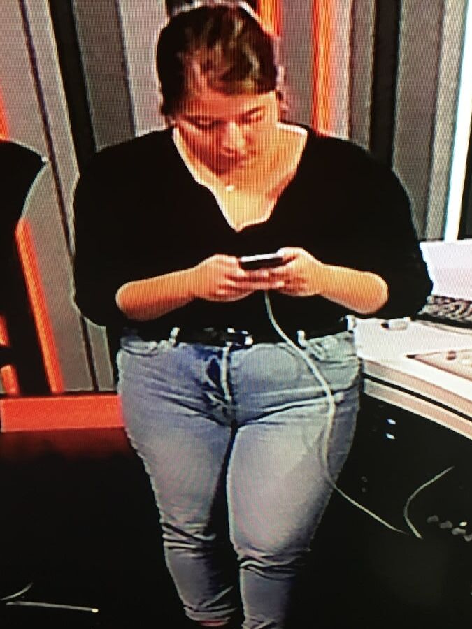 Sarah Qmusic vj Belgium