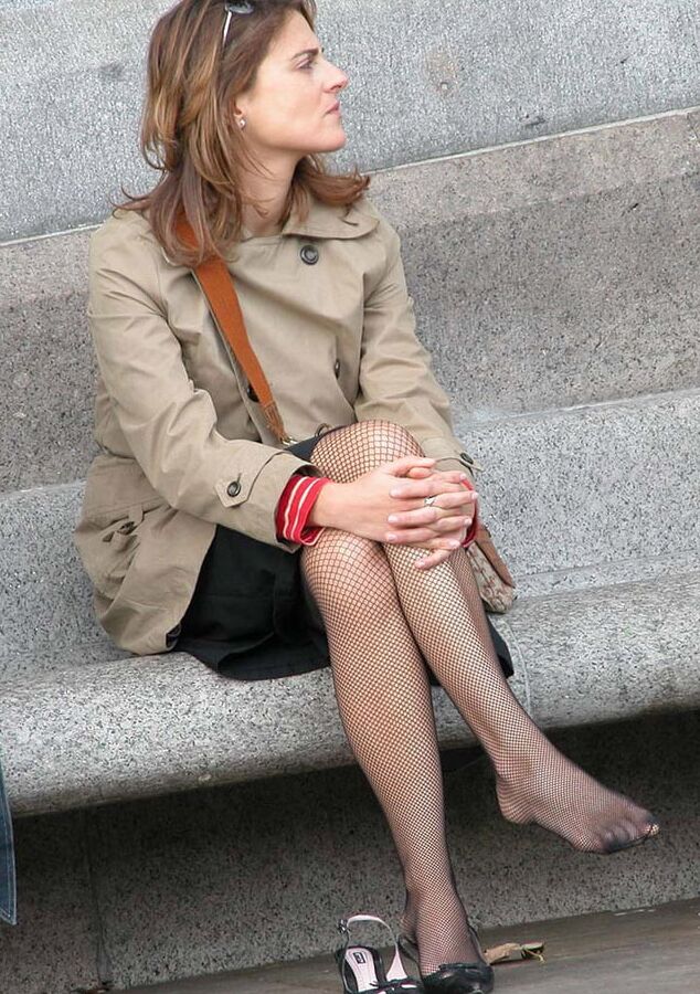 Street Pantyhose - UK Trash in Pantyhose and Tights
