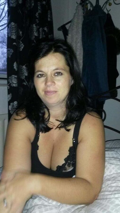 Very sexy amateur wife