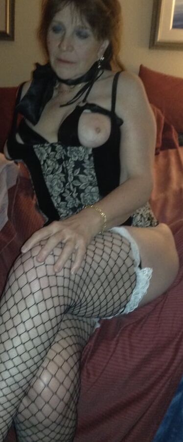 Carmen Hotwife