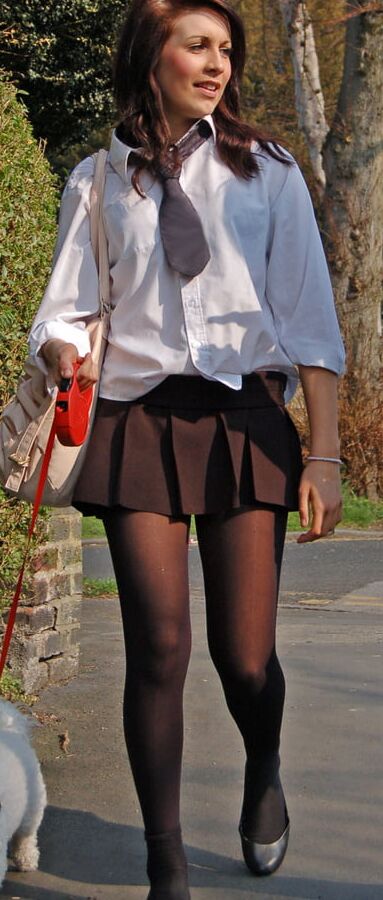 Street Pantyhose - UK Trash in Pantyhose and Tights