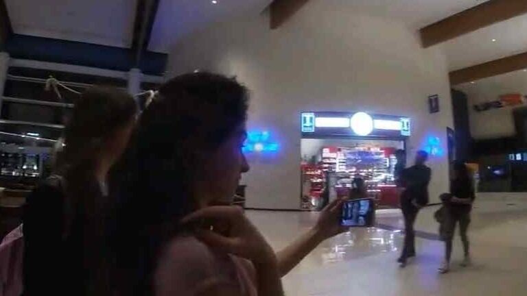 Troietta italiana al centro commerciale di Assago
