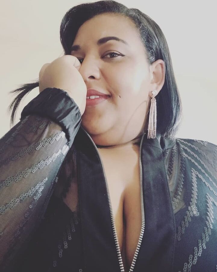 Latin mom very delicious