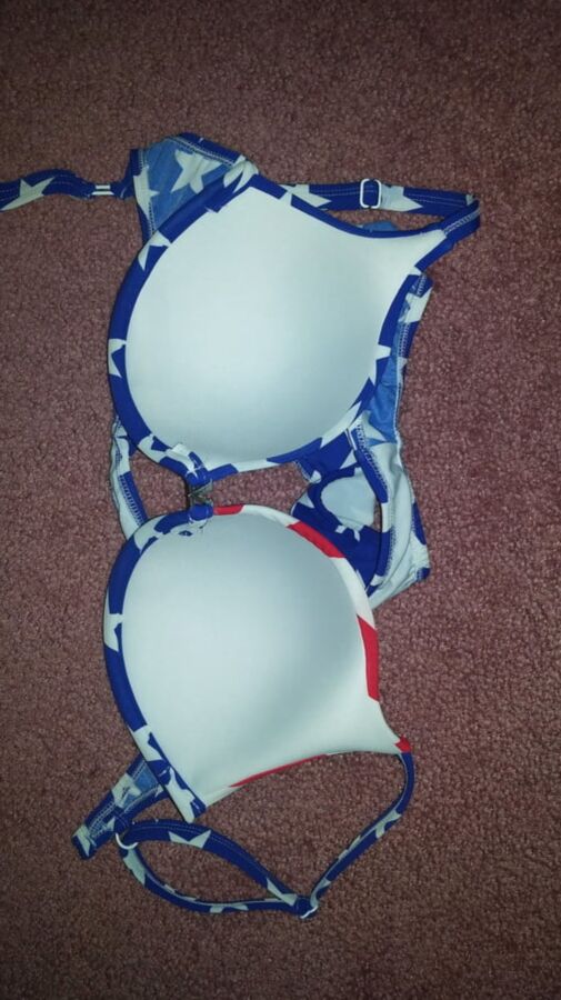 Moms bra and panties cumshots