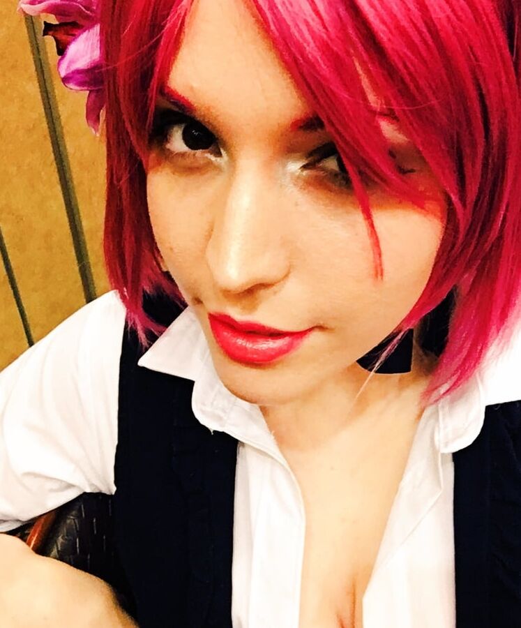 Amber lee conners (amazing looking voice actress)