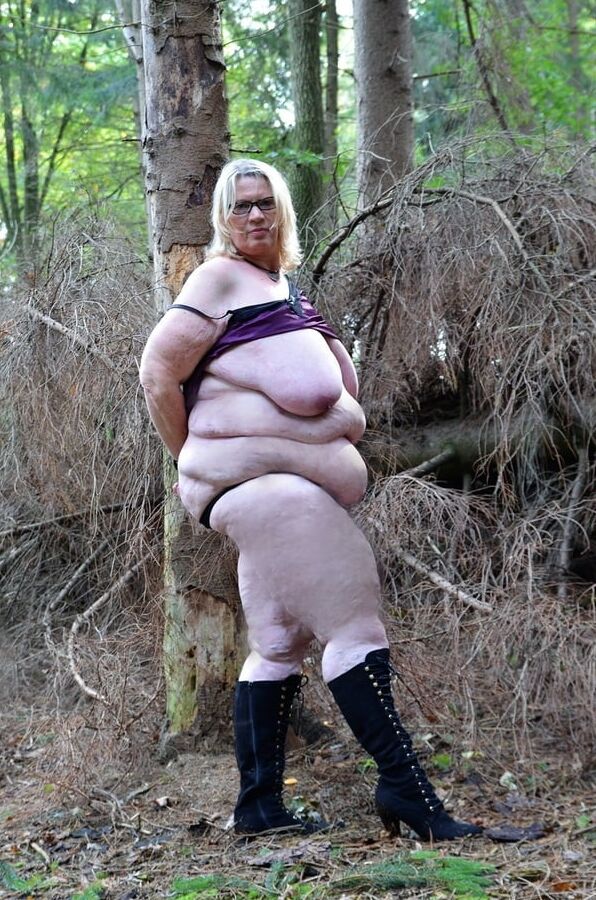 Bbw mix (Outdoors)