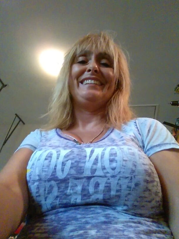 Hot Horny Cougars