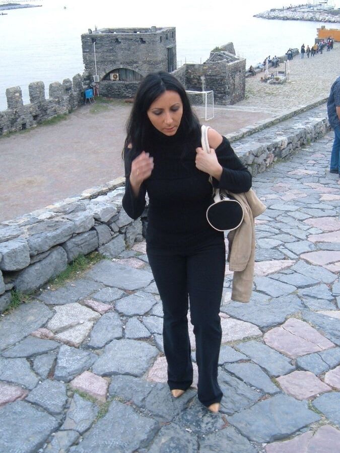 Another wife showing off