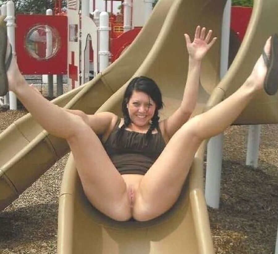 Ladies Flashing Pussy