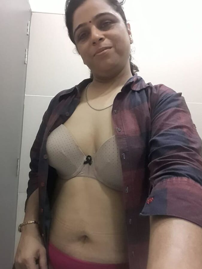 Big Bobby Paki Horny Sexy Bhabhi