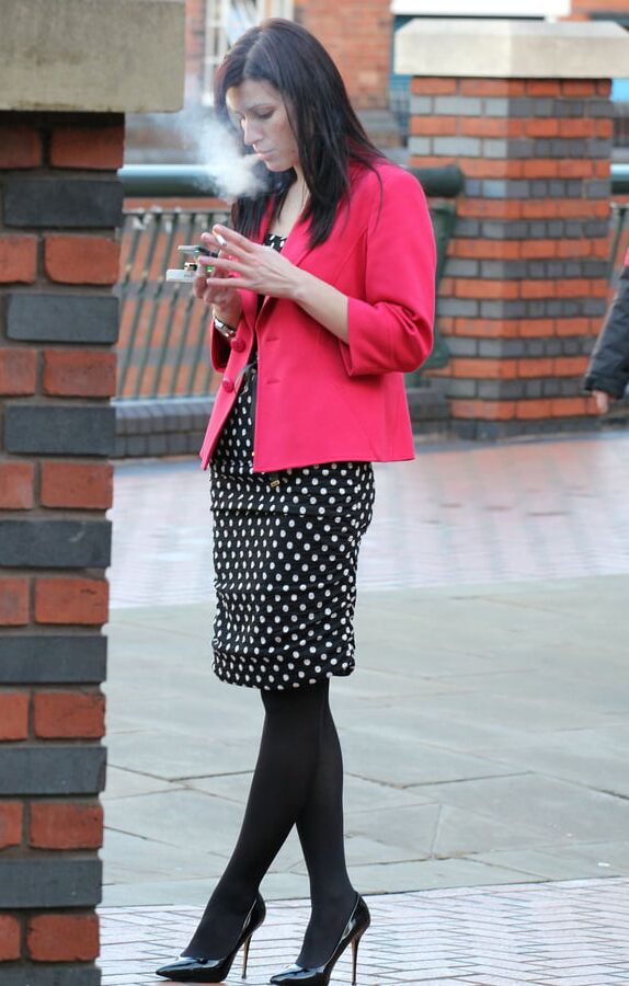 Street Pantyhose - UK Trash in Pantyhose and Tights