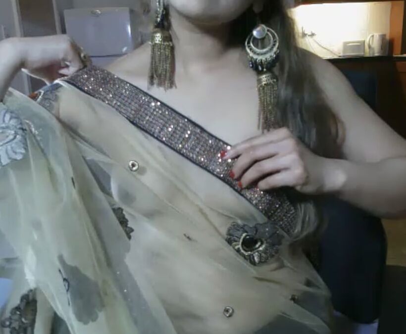 Sari Desi babe