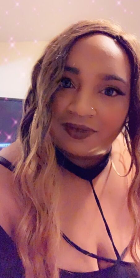 Sexy and Black mature milf