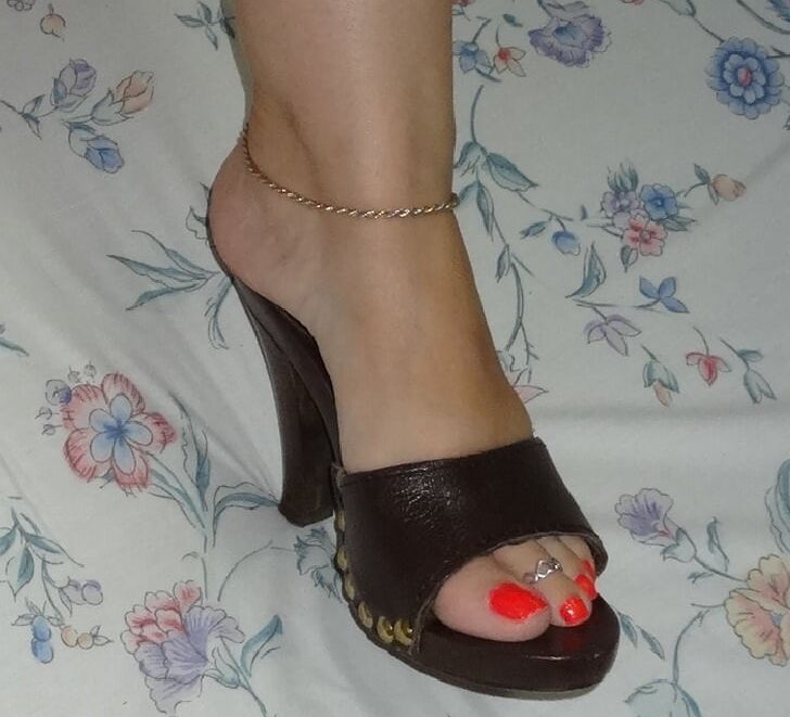 greek hot wife