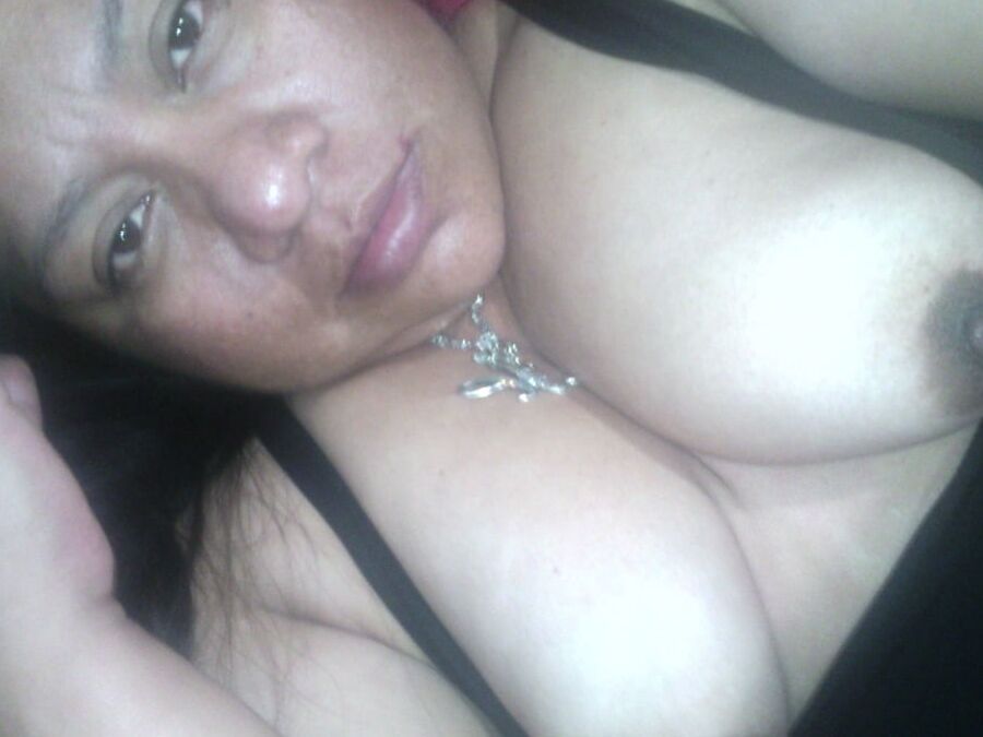 Morena latina chichona