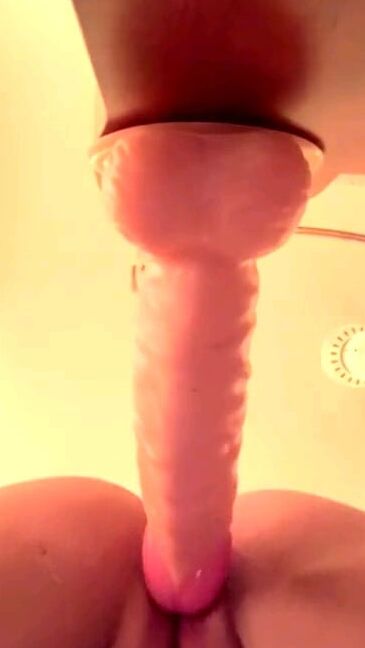Prova del dildo usato acquistato su eBay nel