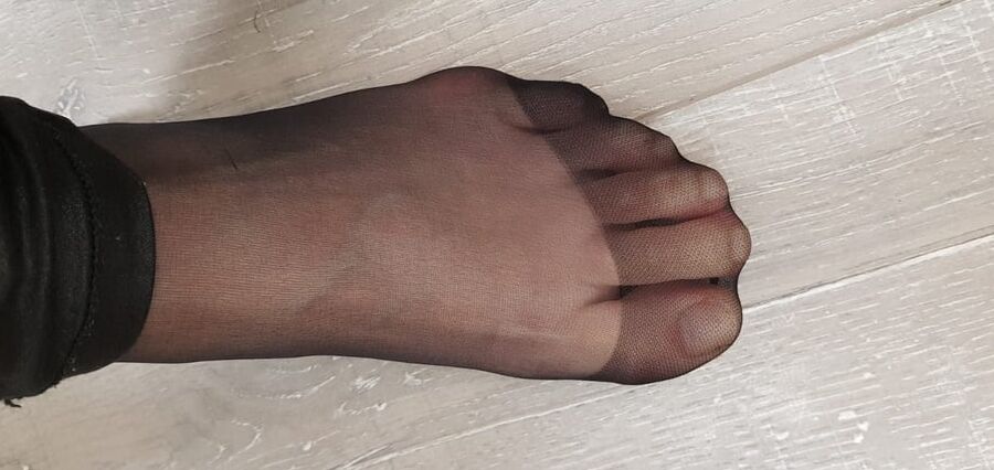 My wife feet.Pieds et cul de ma femme