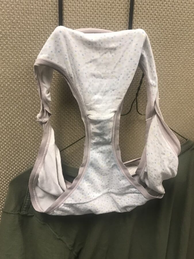 Moms bra and panties cumshots