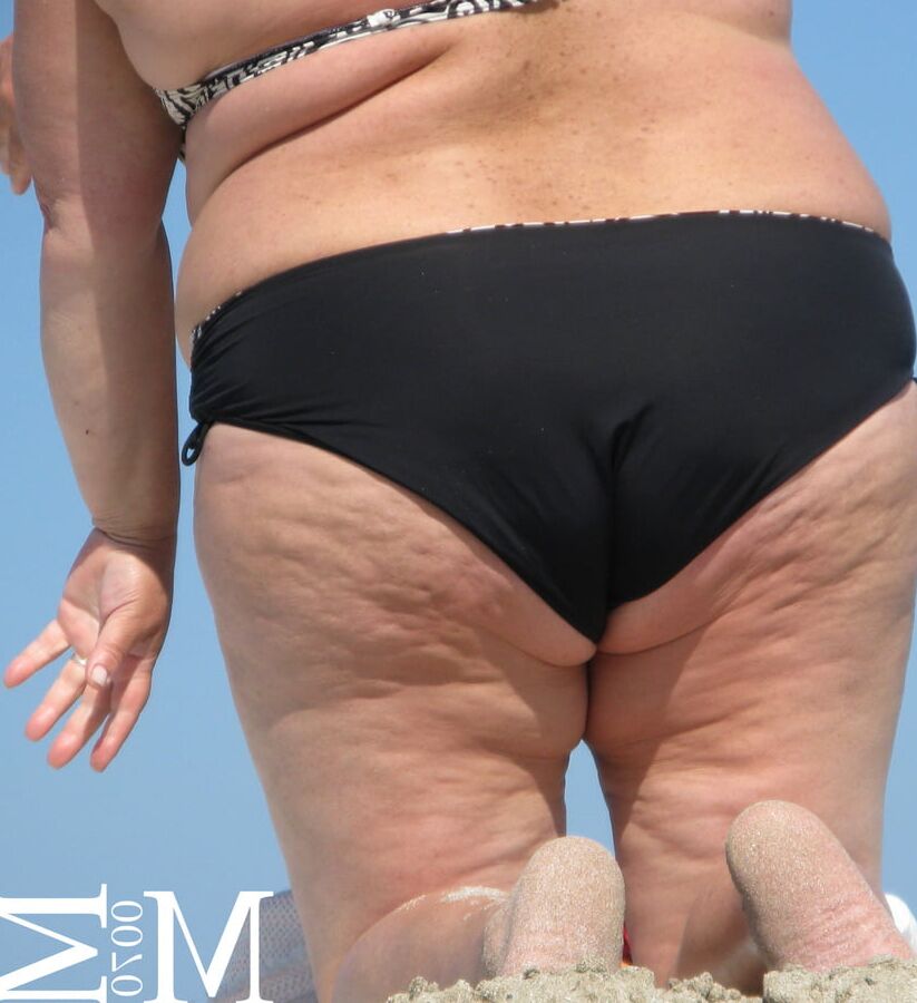 Epic Beach Voyeur (Samples) HOT!